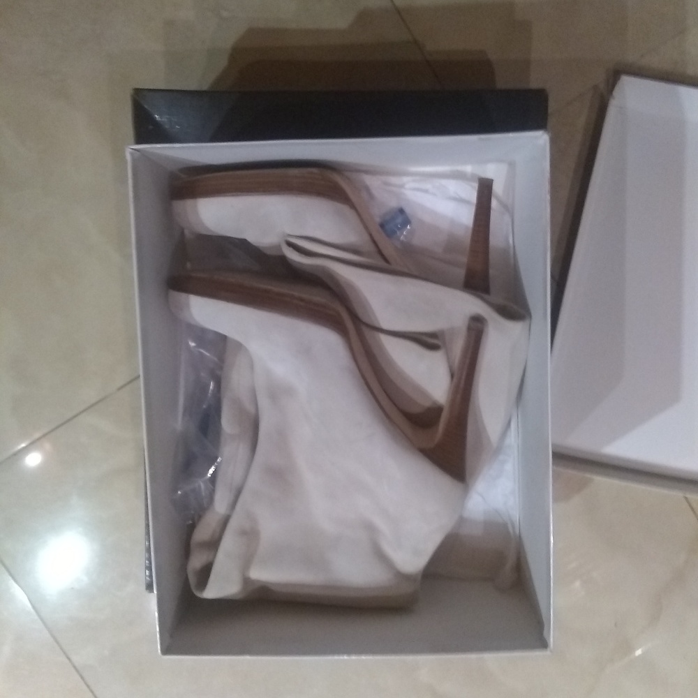 Luca Luca Cream Boots